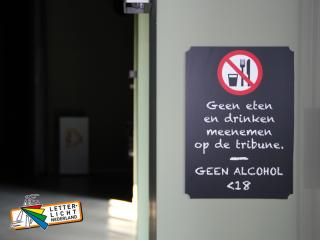 Aluminium bord in vorm gefreesd